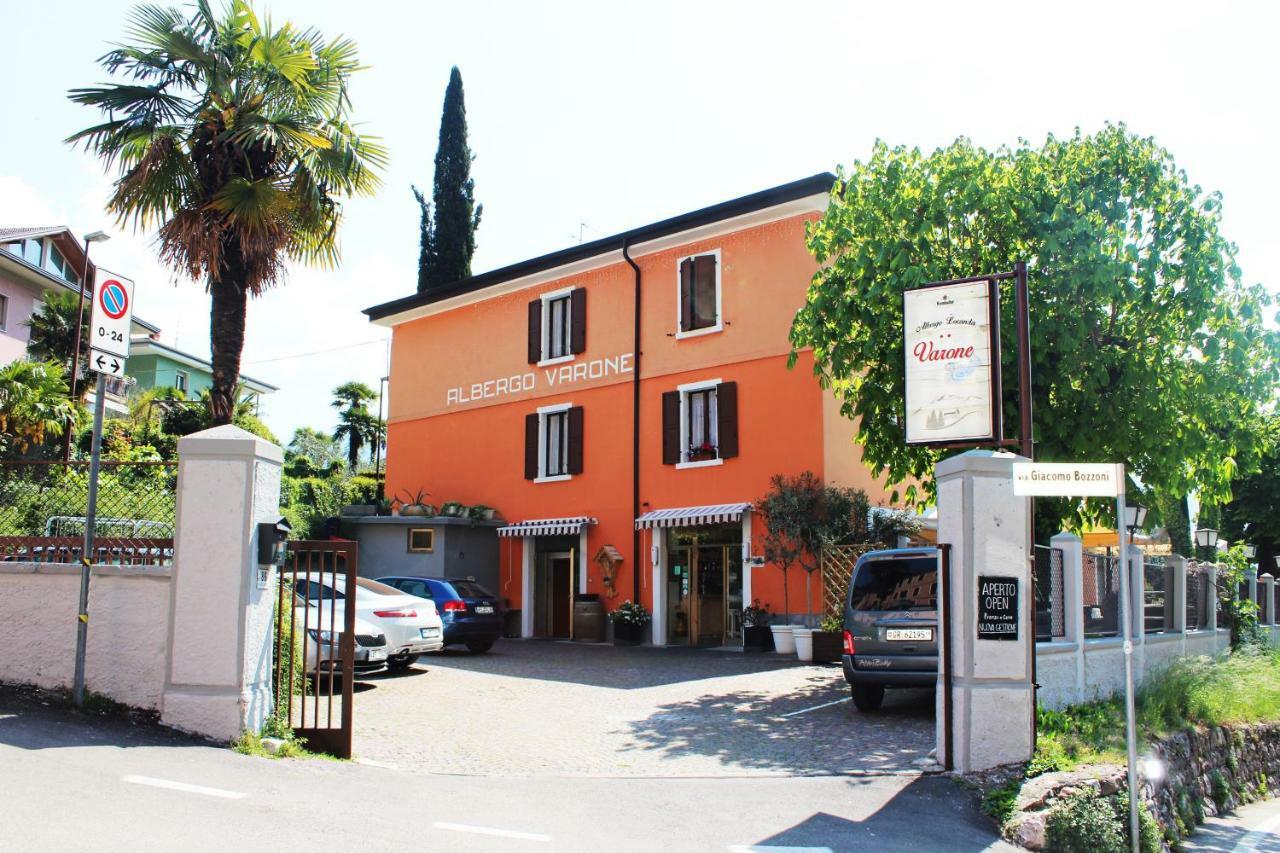 Albergo Varone Riva del Garda Esterno foto